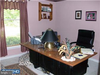 461 Mt Royal Road Sewell, NJ 08080 - Photo 6 of 12 Gallery Image 6