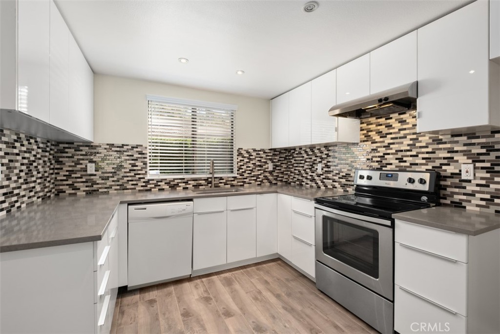 31605 East Nine Drive, Unit 61F Laguna Niguel, CA 92677 - Photo 6 of 29 Kitchen