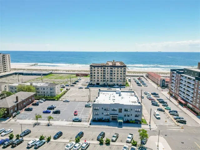 $1,900 | 302 East Broadway, Unit B, Long Beach, NY 11561