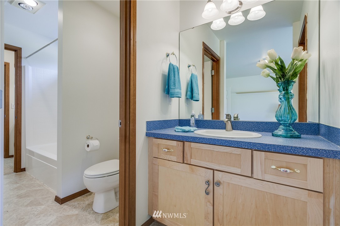 25517 Southeast Issaquah-Fall City Road Issaquah, WA 98029 - Photo 17 of 24 Gallery Image 17