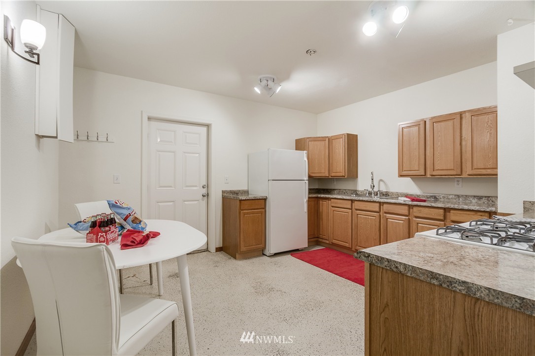 25517 Southeast Issaquah-Fall City Road Issaquah, WA 98029 - Photo 20 of 24 Gallery Image 20