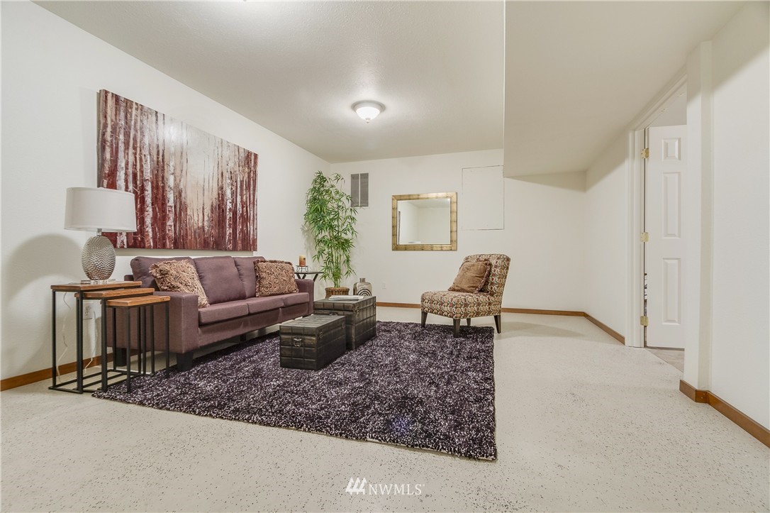 25517 Southeast Issaquah-Fall City Road Issaquah, WA 98029 - Photo 22 of 24 Gallery Image 22