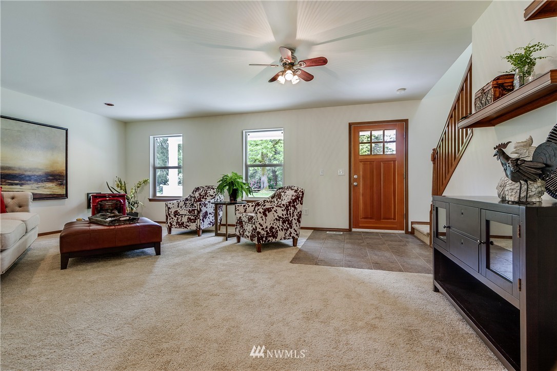 25517 Southeast Issaquah-Fall City Road Issaquah, WA 98029 - Photo 4 of 24 Gallery Image 4