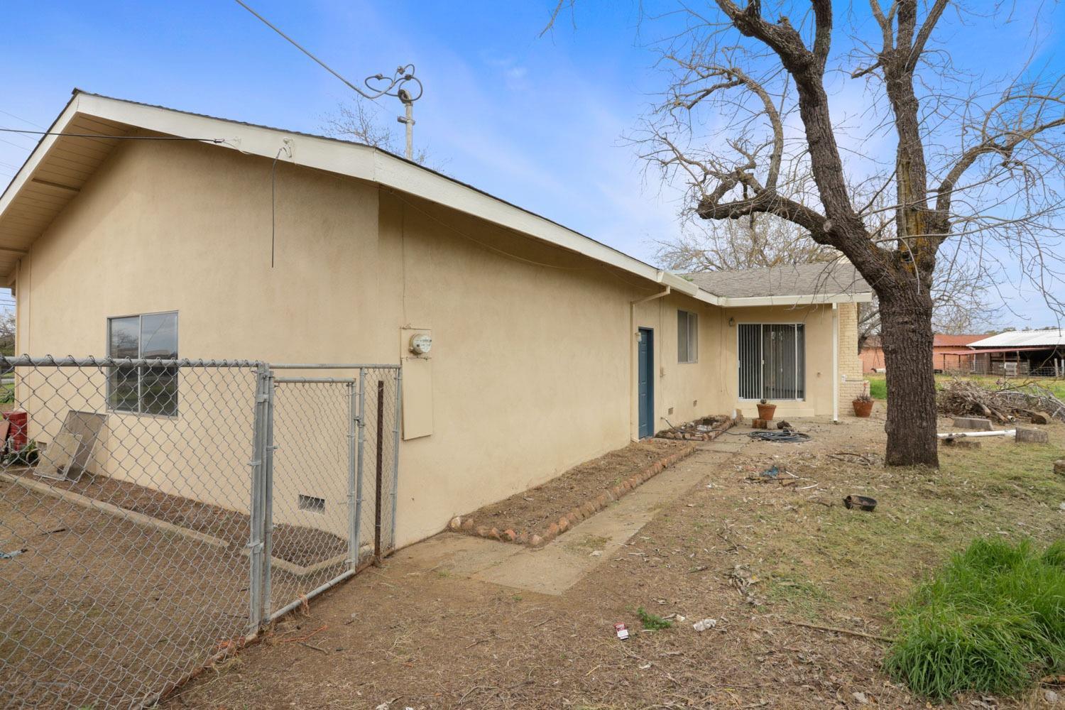 8595 Bradshaw Road Elk Grove, CA 95624 - Photo 26 of 28