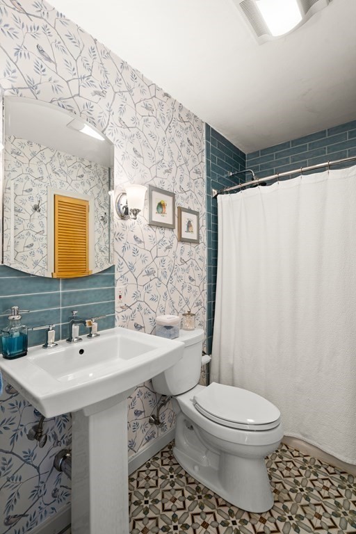 2 Anderson Road Framingham, MA 01701 - Photo 15 of 26 Gallery Image 15