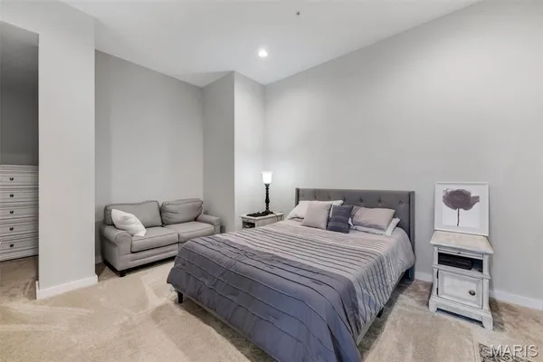 $320,000 | 1801 Park Avenue, Unit 1B, St. Louis, MO 63104