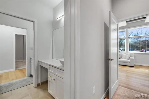 $320,000 | 1801 Park Avenue, Unit 1B, St. Louis, MO 63104