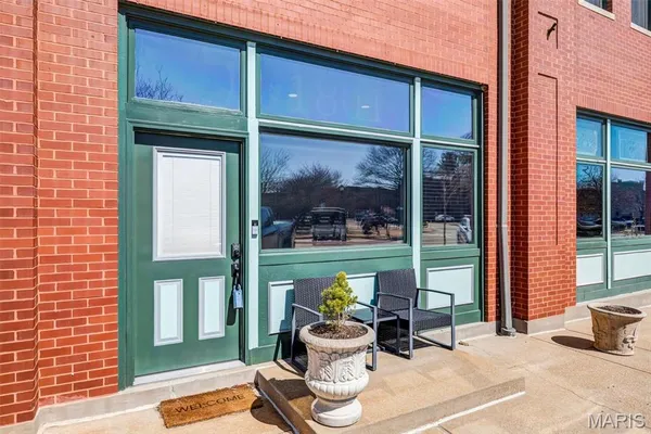 $320,000 | 1801 Park Avenue, Unit 1B, St. Louis, MO 63104