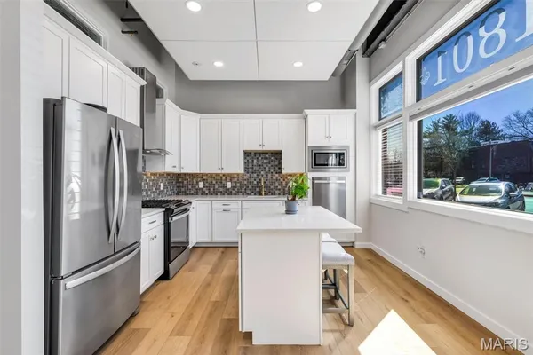 $320,000 | 1801 Park Avenue, Unit 1B, St. Louis, MO 63104