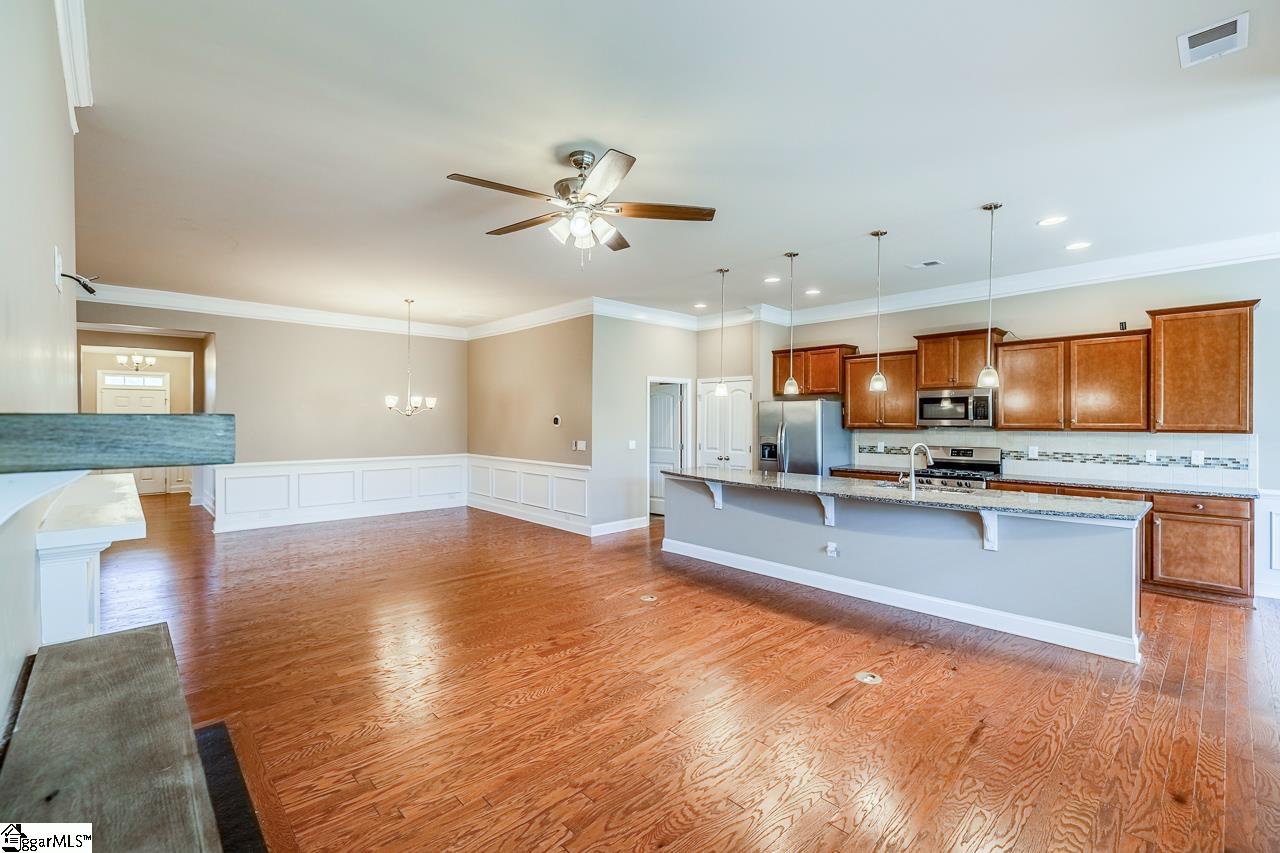 310 Wildflower Road Easley, SC 29642 - Photo 5 of 26