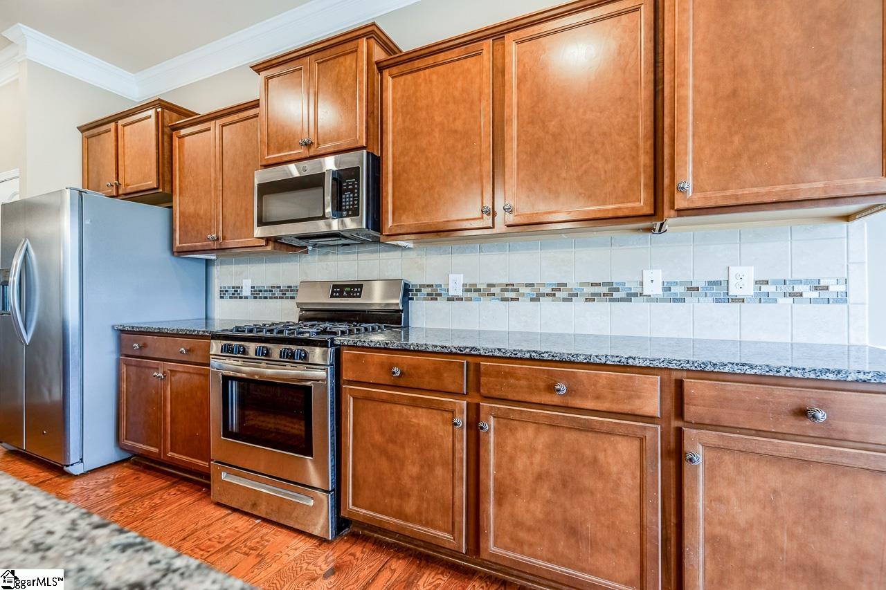 310 Wildflower Road Easley, SC 29642 - Photo 8 of 26