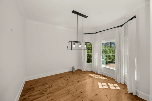 $975,000 | 5904 Old Harding Pike, Nashville, TN 37205