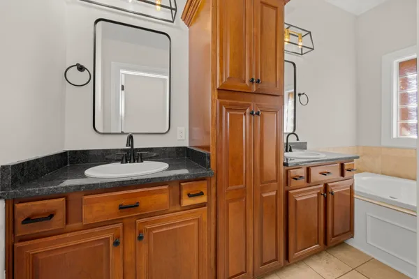 $975,000 | 5904 Old Harding Pike, Nashville, TN 37205