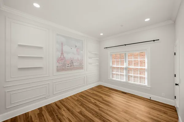 $975,000 | 5904 Old Harding Pike, Nashville, TN 37205