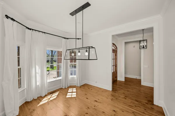 $975,000 | 5904 Old Harding Pike, Nashville, TN 37205