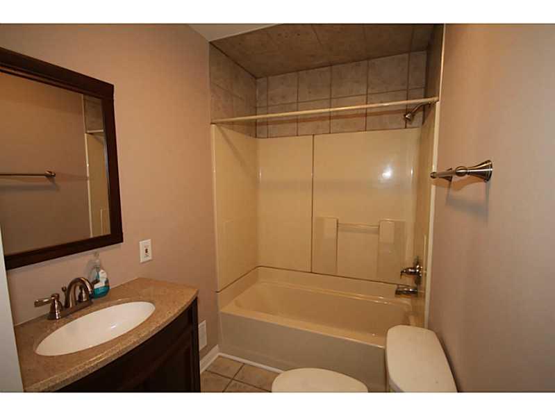 2920 North Marr Road Columbus, IN 47203 - Photo 13 of 23 Gallery Image 13