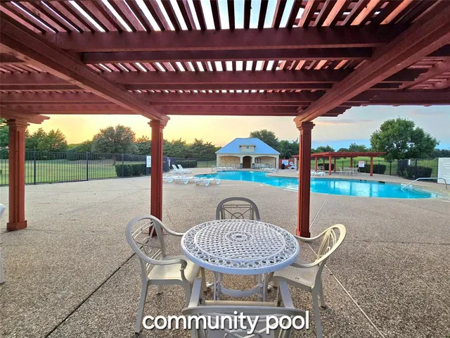 a view of a house with a entertaining space