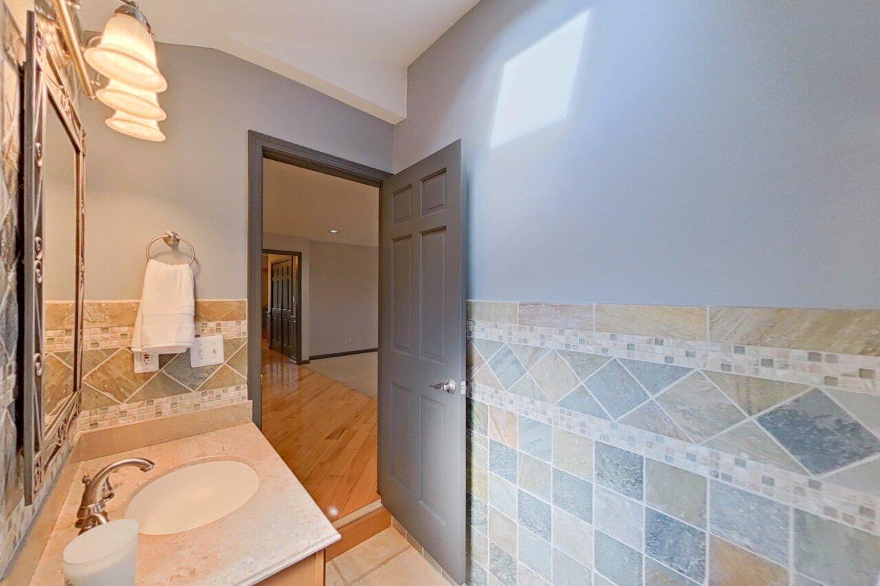 8415 Bridge Road Grosse Ile, MI 48138 - Photo 25 of 53 photos_web_resolution_8415_Bridge_Road_i