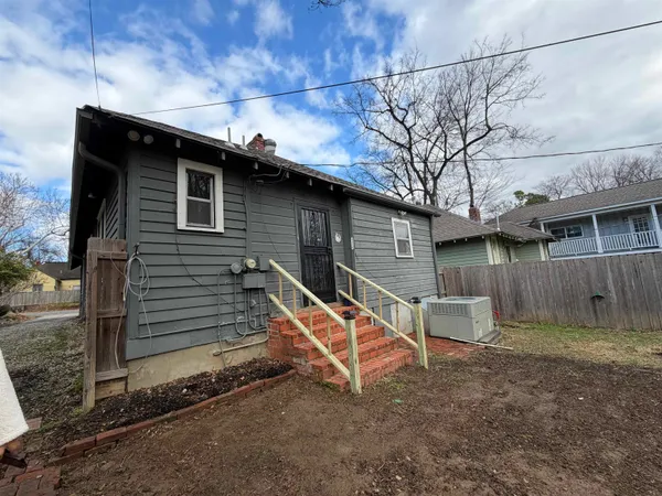 $1,800 | 1999 Peabody Avenue, Memphis, TN 38104