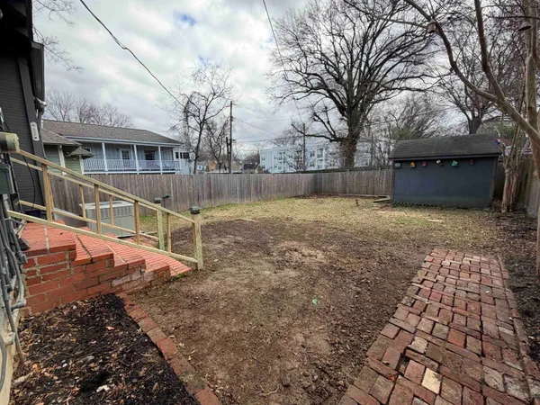 $1,800 | 1999 Peabody Avenue, Memphis, TN 38104