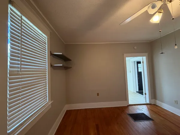 $1,800 | 1999 Peabody Avenue, Memphis, TN 38104