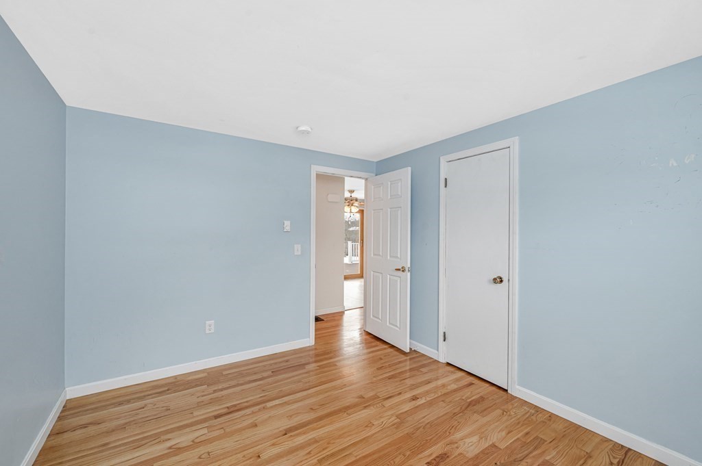 40 Albee Street Springfield, MA 01129 - Photo 16 of 24