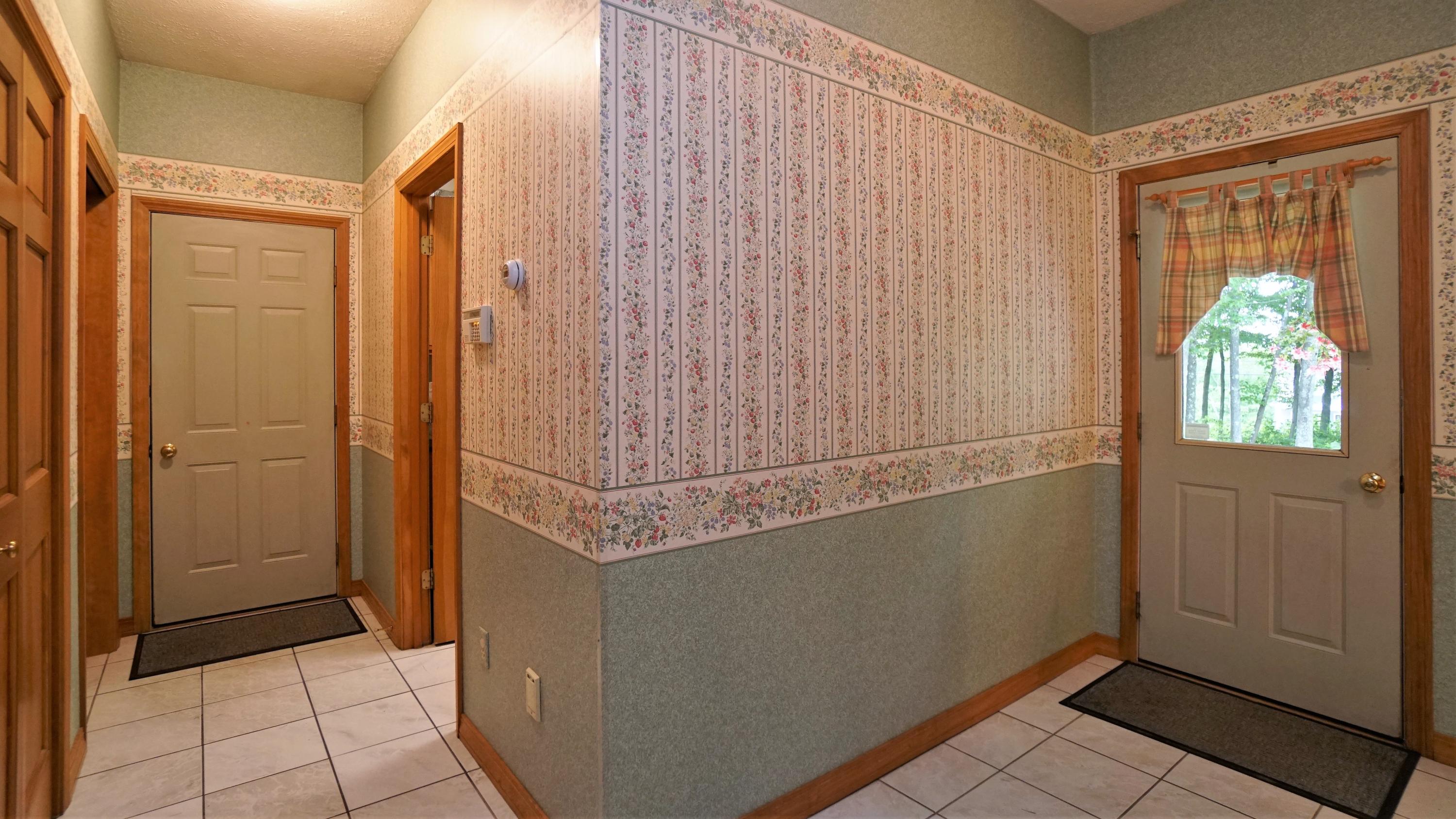 12 Pond Ridge Drive Lewiston, ME 04240 - Photo 54 of 69 Mud Room