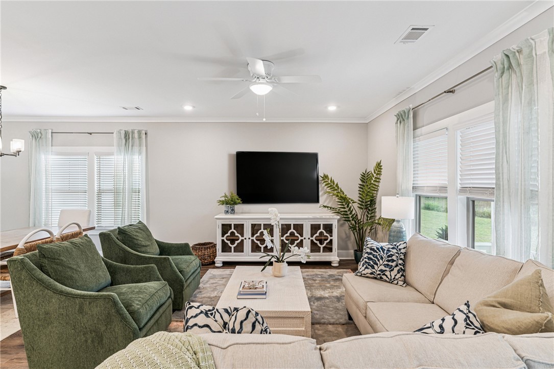 283 Bottlebrush Walk Brunswick, GA 31525 - Photo 3 of 37 Model Home