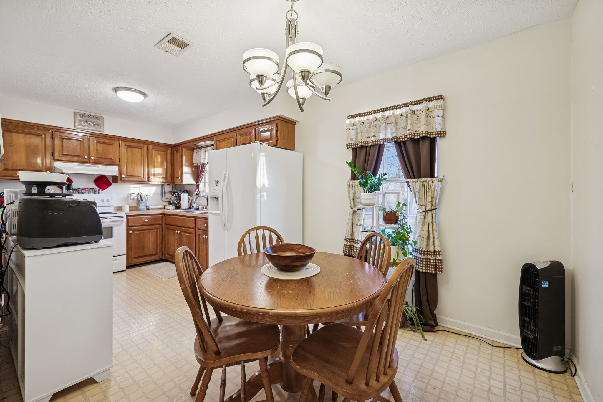 1337 Oaklawn Road Chapmansboro, TN 37035 - Photo 6 of 29