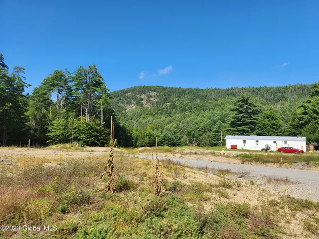 $83,900 | 4 Blackberry Lane, Horicon, NY 12815