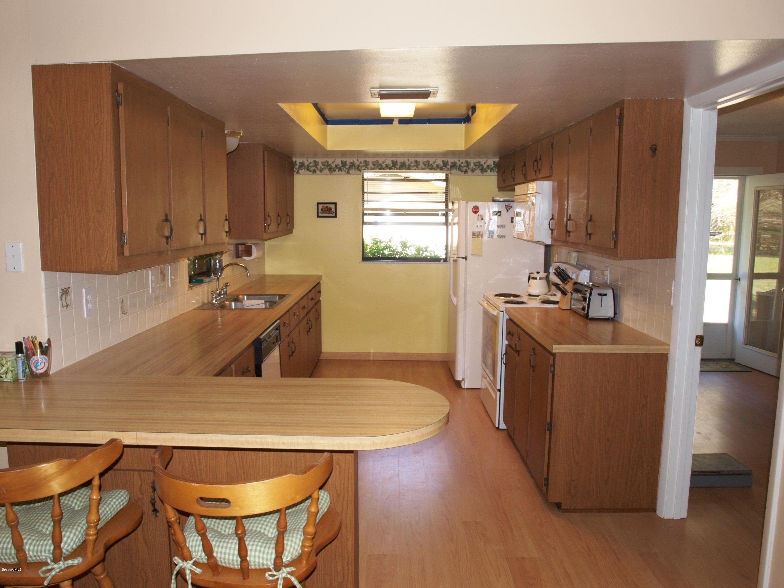 4045 Grant Line Road Mims, FL 32754 - Photo 5 of 27 Kitchen1