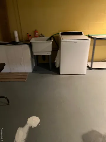 $379,000 | 1011 Mountain View Court, Kingston, NY 12401