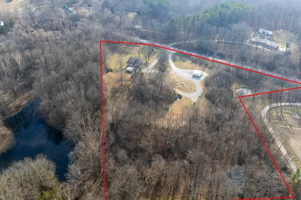 $355,000 | 8193 Old Highway 13, Murphysboro, IL 62966