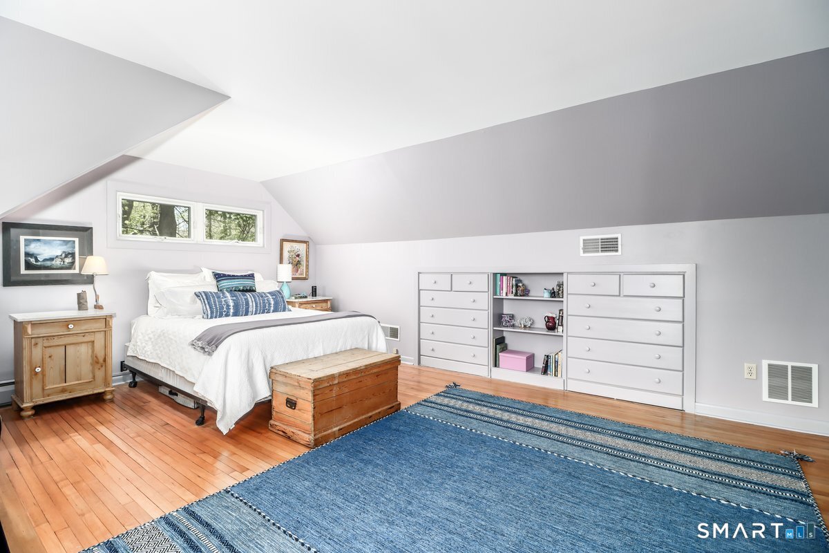 36 Down River Road New Canaan, CT 06840 - Photo 15 of 26