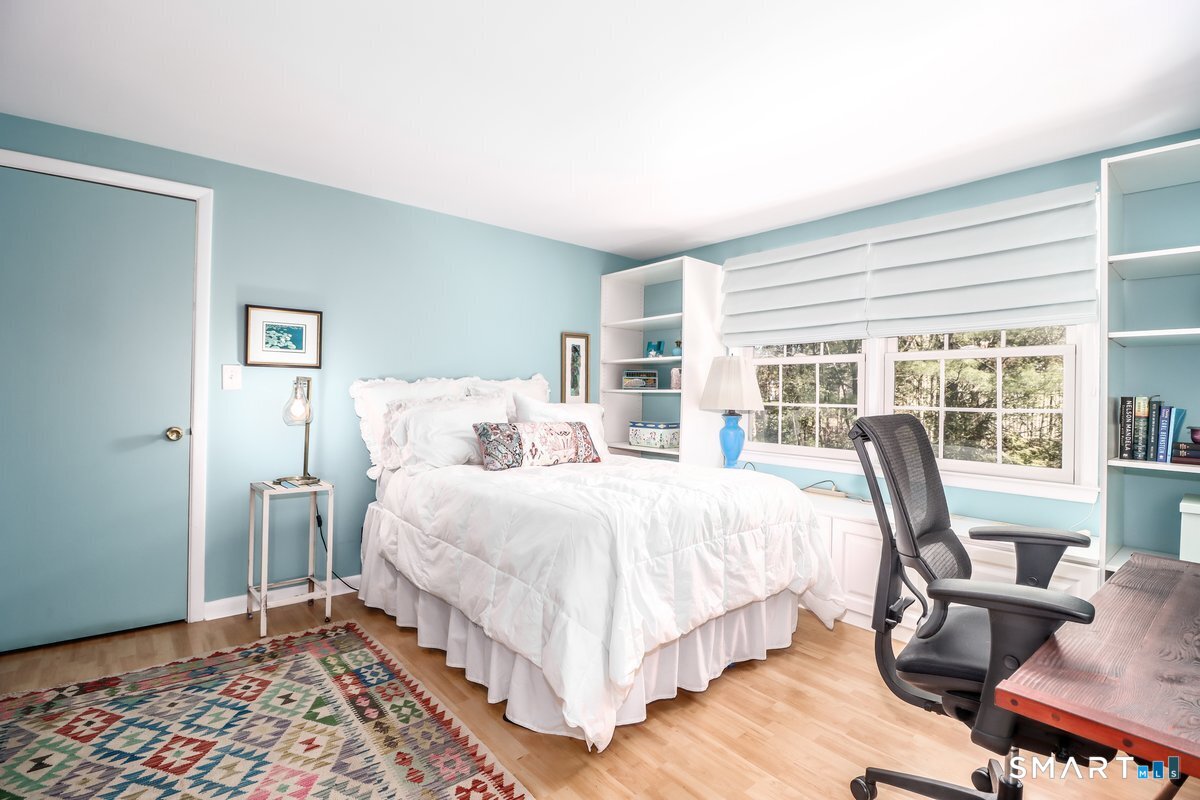 36 Down River Road New Canaan, CT 06840 - Photo 18 of 26