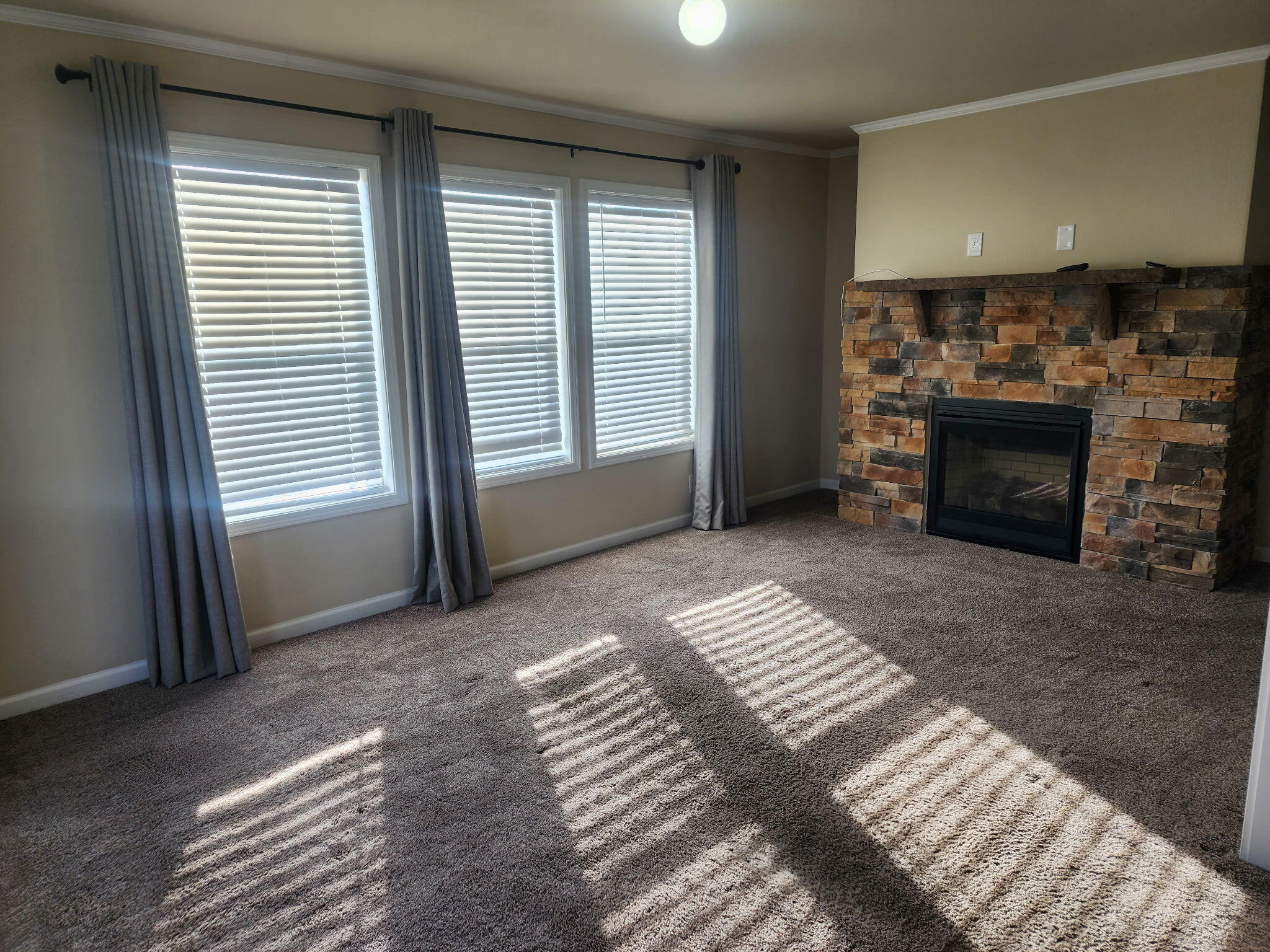 306 G Street Buffalo, WY 82834 - Photo 3 of 22 6968416359518549858