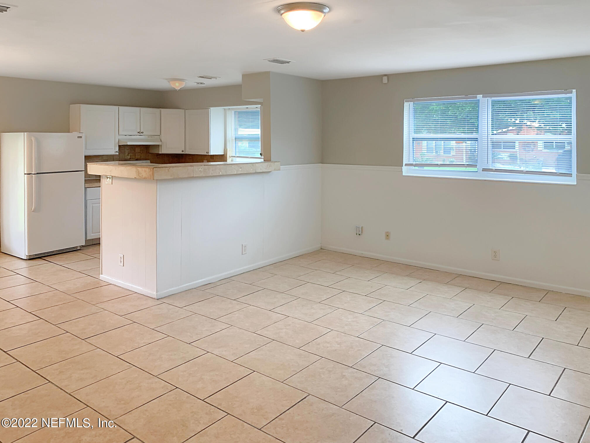 2950 Mansion Road Jacksonville, FL 32277 - Photo 12 of 30 a view of a kitchen with electric appliances