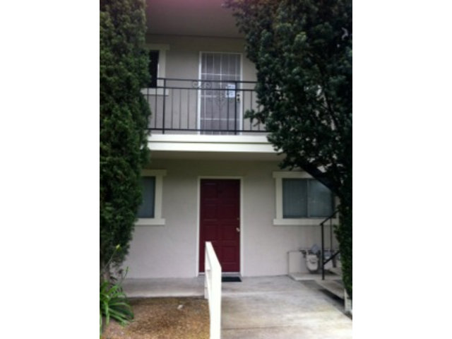 453 North Rengstorff Avenue, Unit 20 Mountain View, CA 94043 - Photo 1 of 9 Gallery Image 1