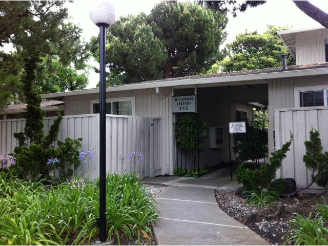 453 North Rengstorff Avenue, Unit 20 Mountain View, CA 94043 - Photo 3 of 9 Gallery Image 3