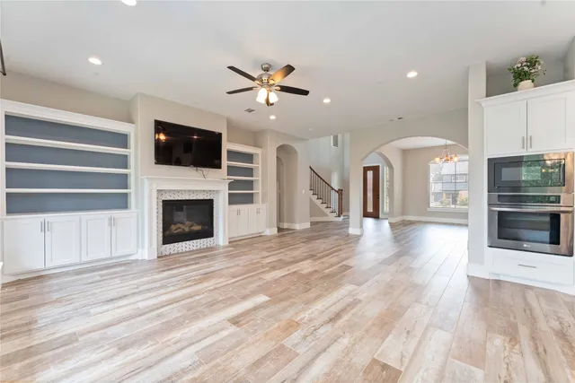 $799,999 | 4310 Fernwood Drive, Houston, TX 77021