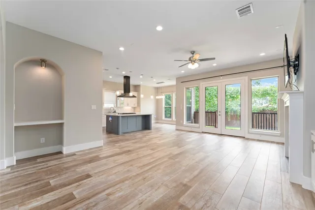 $799,999 | 4310 Fernwood Drive, Houston, TX 77021