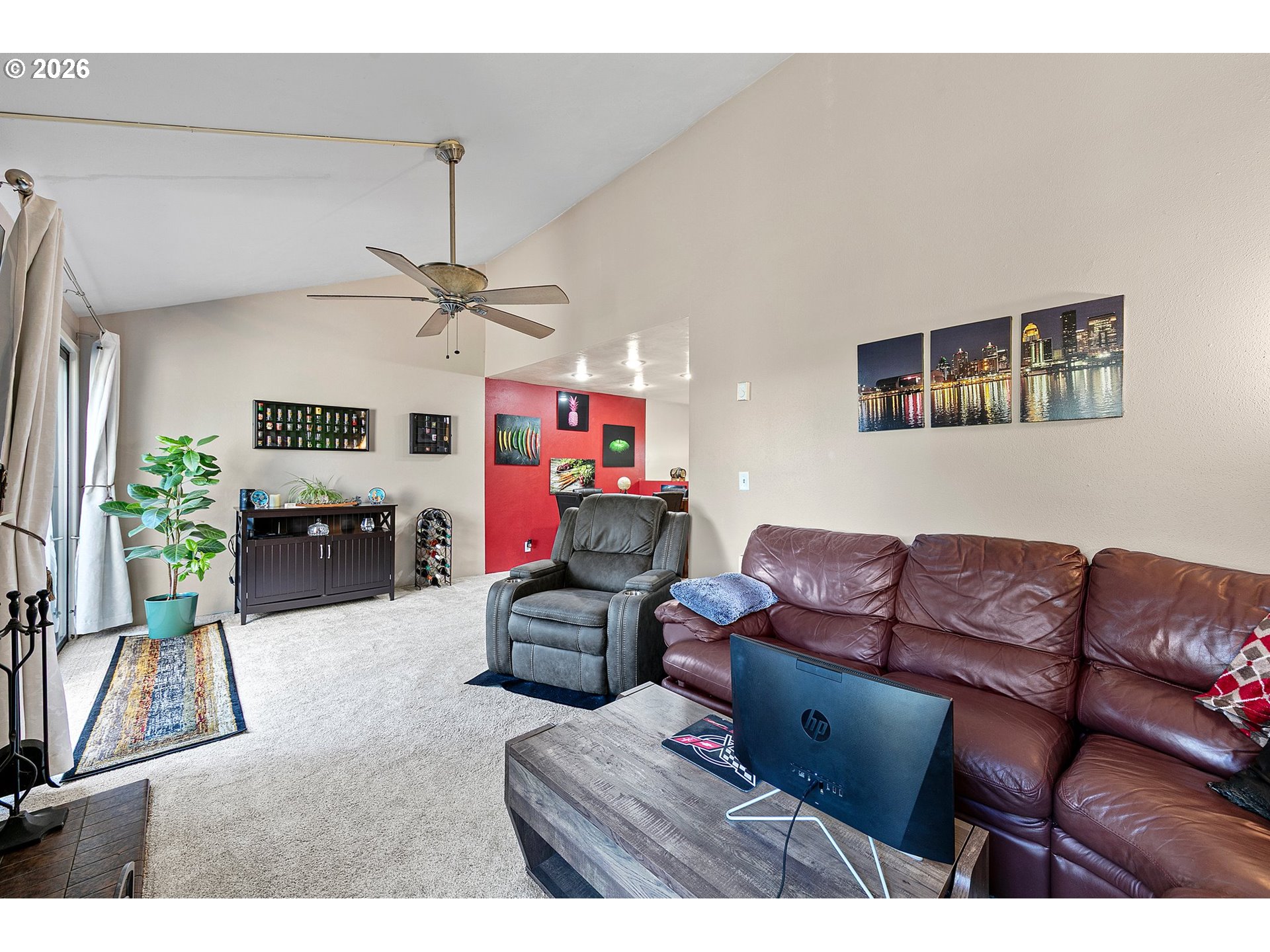 151 Treehill Loop Eugene, OR 97405 - Photo 16 of 45