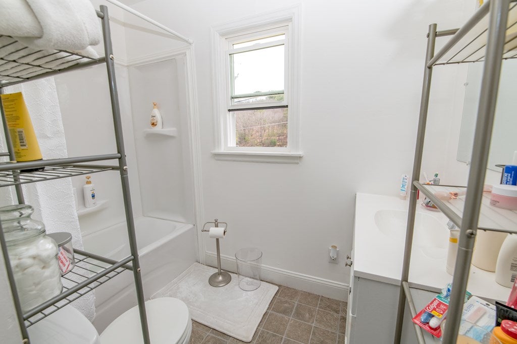 1818 Pipers Gap Road Galax, VA 24333 - Photo 28 of 52 Gallery Image 28
