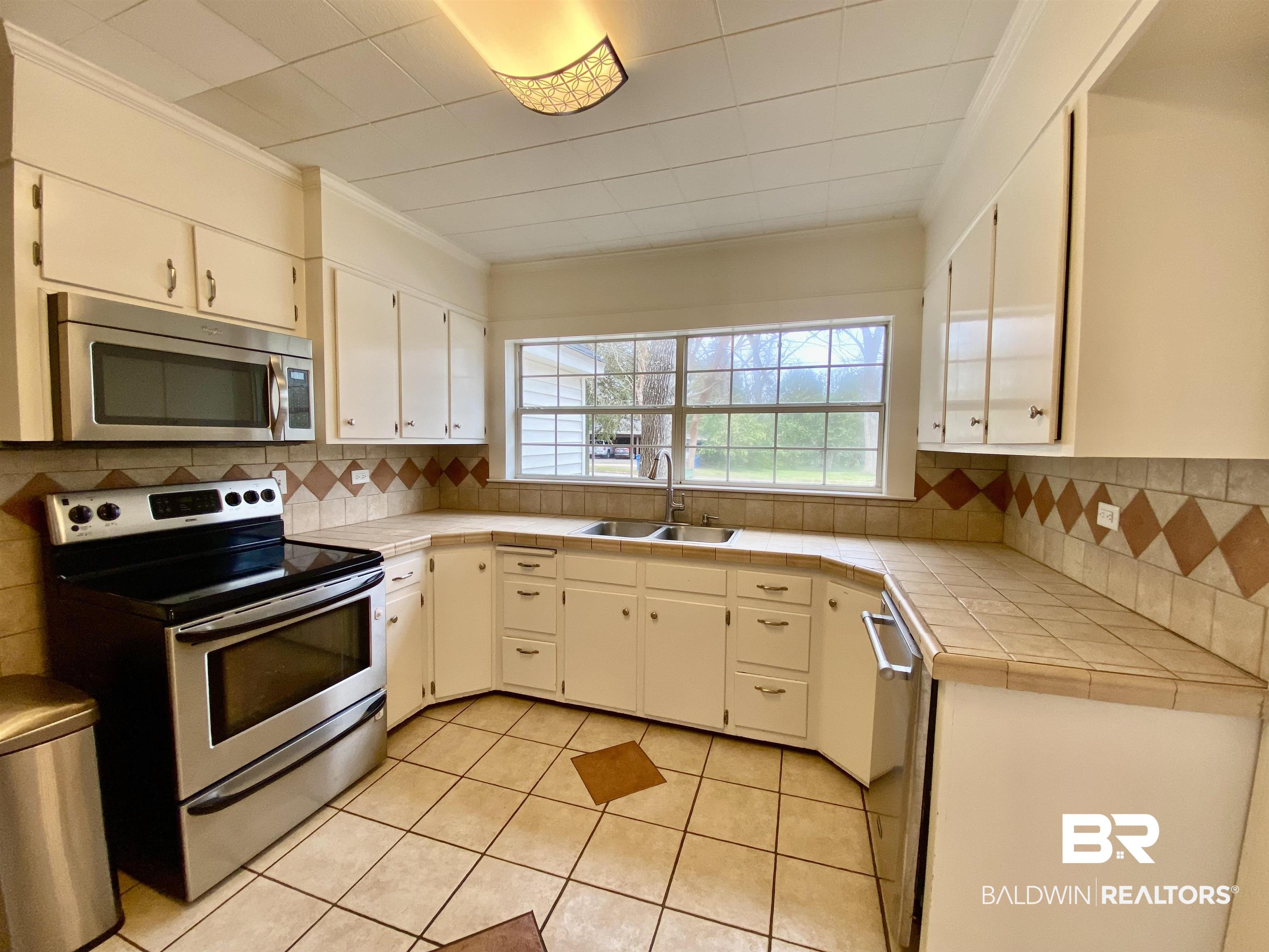 52 Leslie Street Monroeville, AL 36460 - Photo 9 of 45