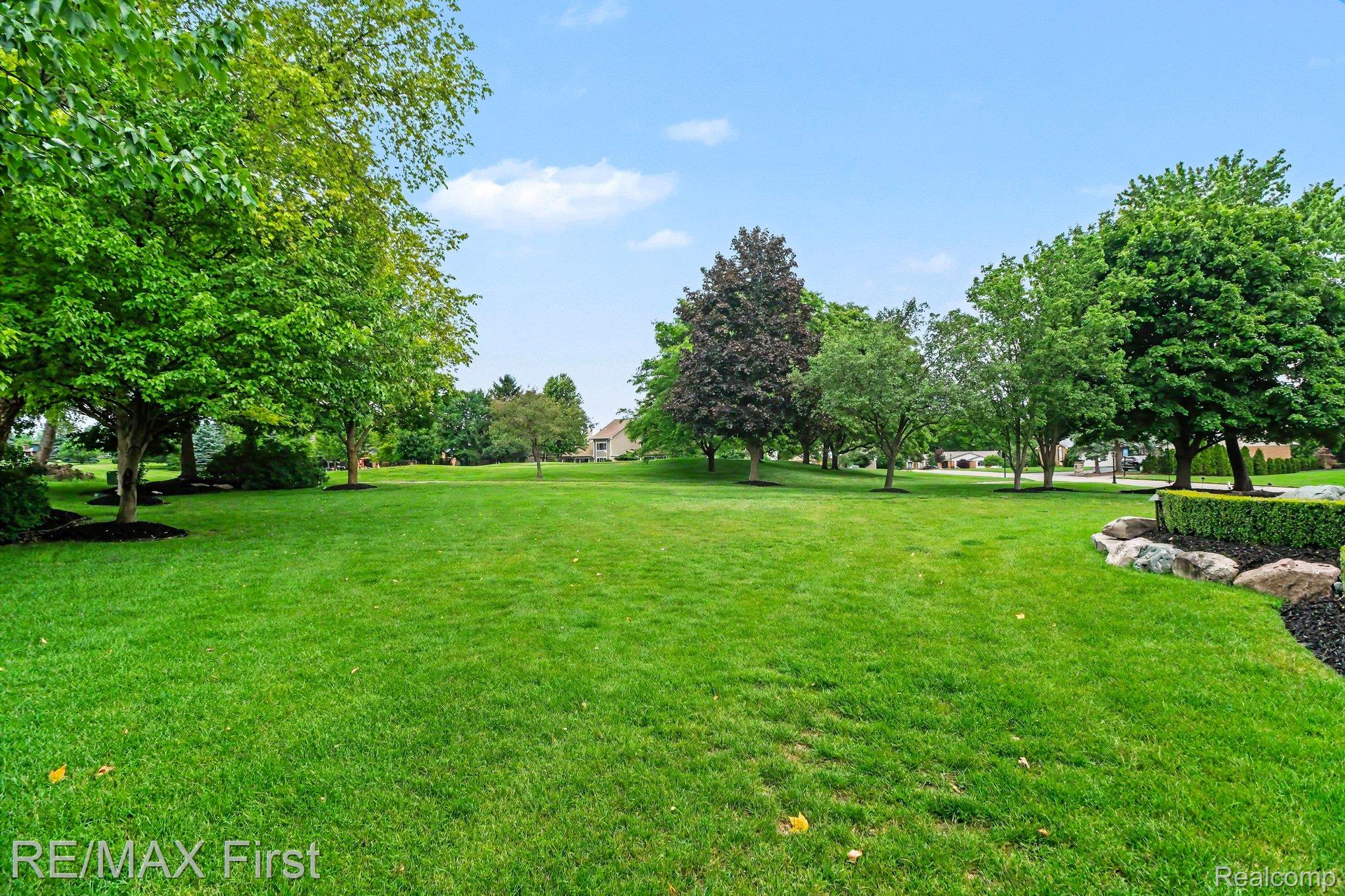 601 Brookwood Lane East Rochester, MI 48309 - Photo 25 of 36 030_file_7796.jpg