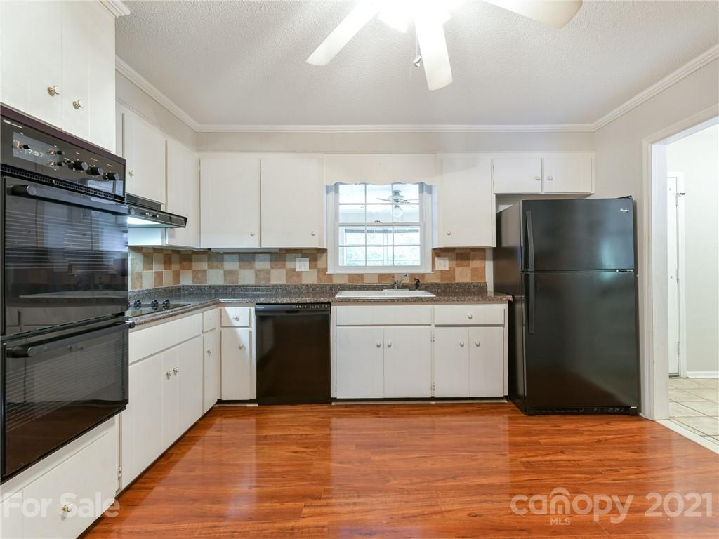 1528 Colony Road Rock Hill, SC 29730 - Photo 6 of 22 Gallery Image 6