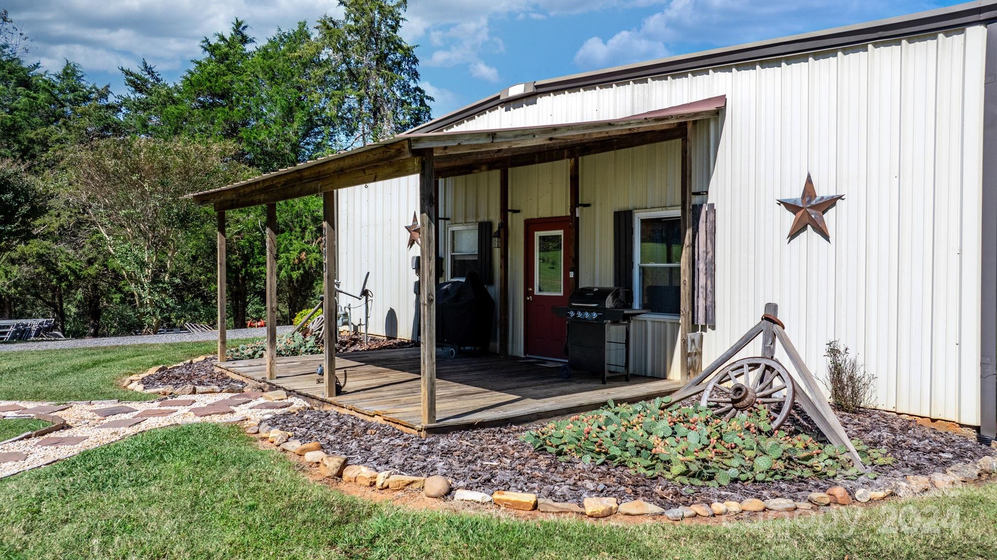 2293 Rome Jones Road Newton, NC 28658 - Photo 4 of 45 Gallery Image 4