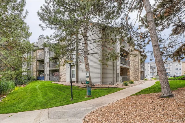 $215,000 | 2575 South Syracuse Way, Unit B107, Denver, CO 80231