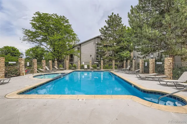 $215,000 | 2575 South Syracuse Way, Unit B107, Denver, CO 80231