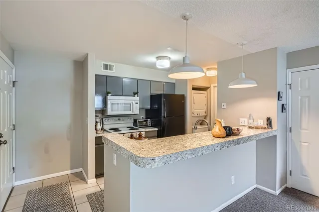 $215,000 | 2575 South Syracuse Way, Unit B107, Denver, CO 80231